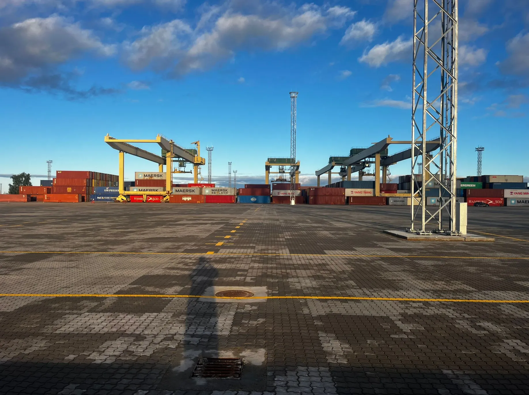 Esošā konteineru laukuma rekonstrukcija Jaunais laukums konteineru glabāšanai Rīgā, Kundziņsala, Rīgas brīvostas teritorija